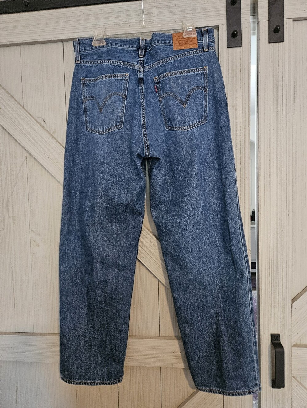 Levi's Woman's Blue Relaxed Straight Jeans Sz31/29 $25 NWOT
